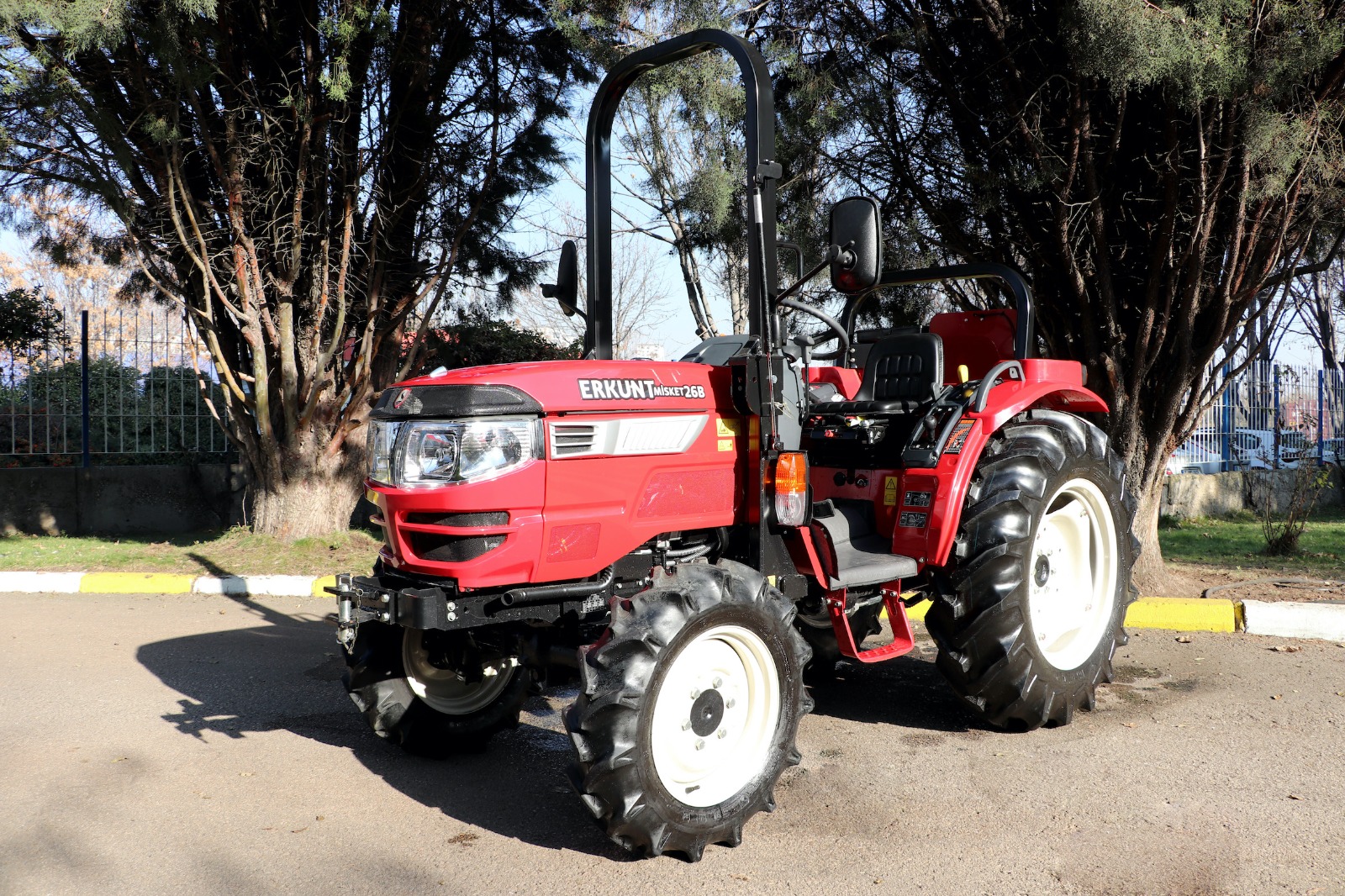 Erkunt’tan Bursa’nın Bağ ve Bahçelerine Özel Traktörler