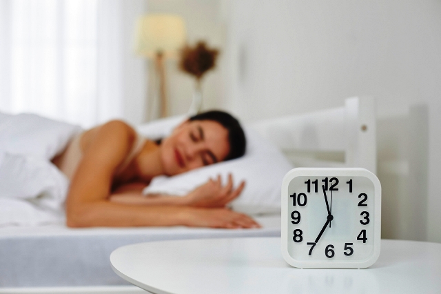 Online Alarm Kur, kullanıcılarının uyku düzenini araştırdı